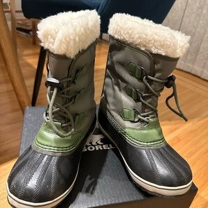 Sorel Youth Winter boot size 21